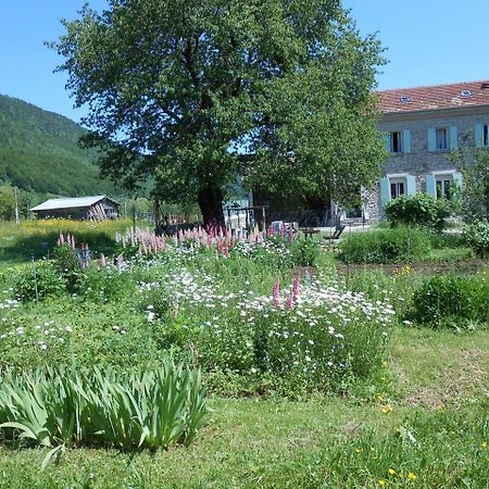 Gîtes des Gabriels La Chapelle-en-Vercors Extérieur photo